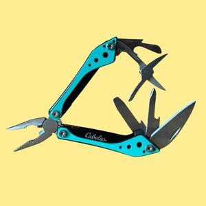 🆕 🏕️ Cabela's Sleek Black and Green Multi-Tool 🥾
